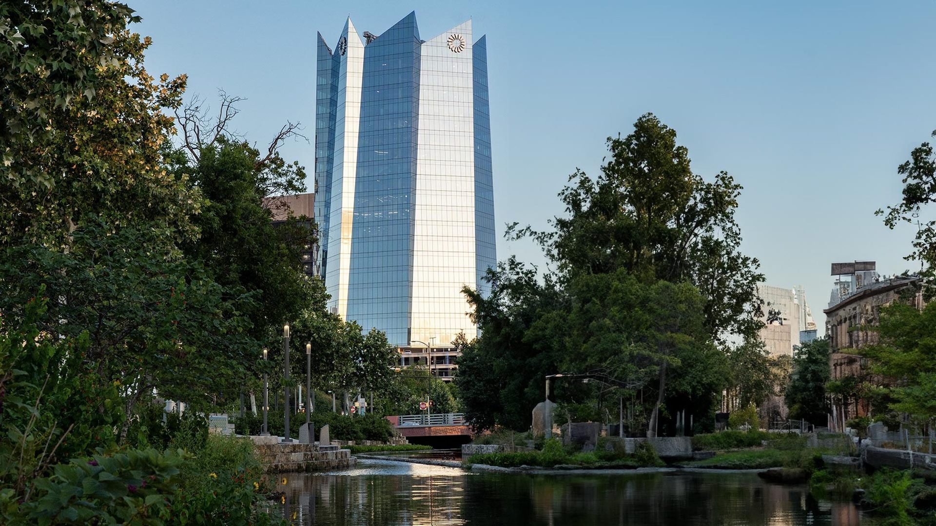 The tower in the San Antonio skyline